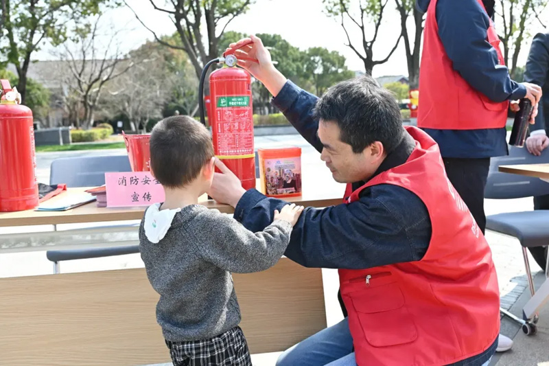imgi_10_640.jpg